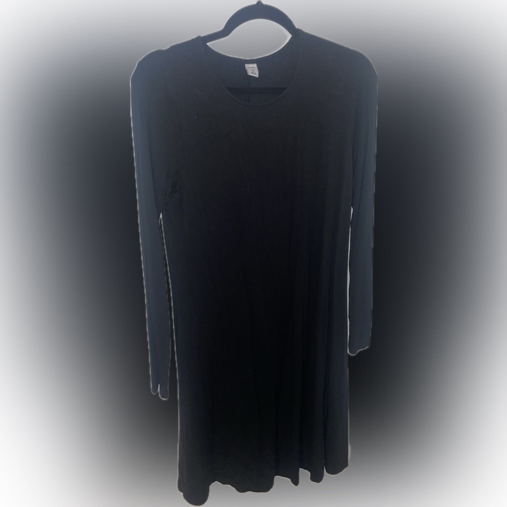 old navy Black long sleeve skater dress EUC small tall